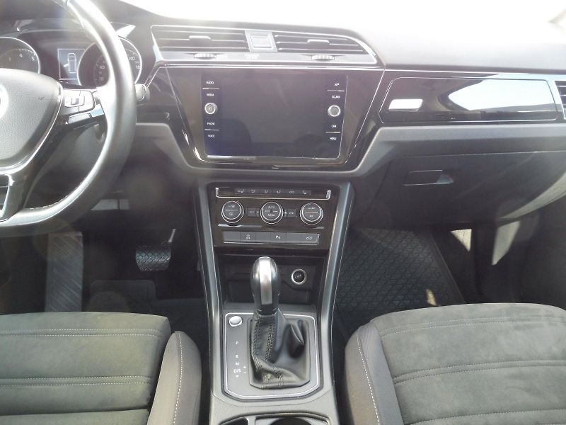 Volkswagen Touran (2019) Maraton Edition 1,5 TSI 110kW - fotka 11 z 27