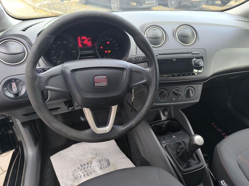 Seat Ibiza (2011) 1.2 DOLOŽENÉ KM, 1.MAJITEL - fotka 17 z 29