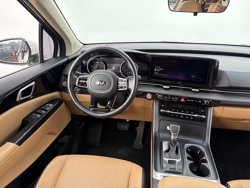 Kia Carnival (2022) 2.2 Diesel Automat 6+3 míst - fotka 9 z 34