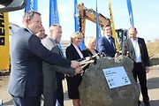U Bošova byla v pondělí slavnostně zahájena výstavba D6 mezi Bošovem a Knínicemi.