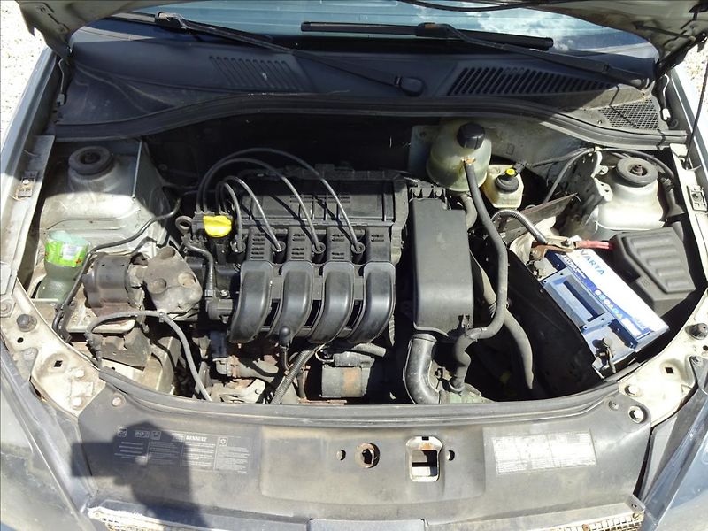Renault Clio 1,2i - fotka 30 z 32