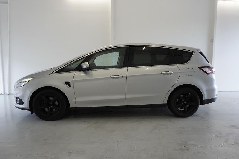 Ford S-MAX 2.0 TDCi TITANIUM 4X4 7 MÍST - fotka 6 z 32