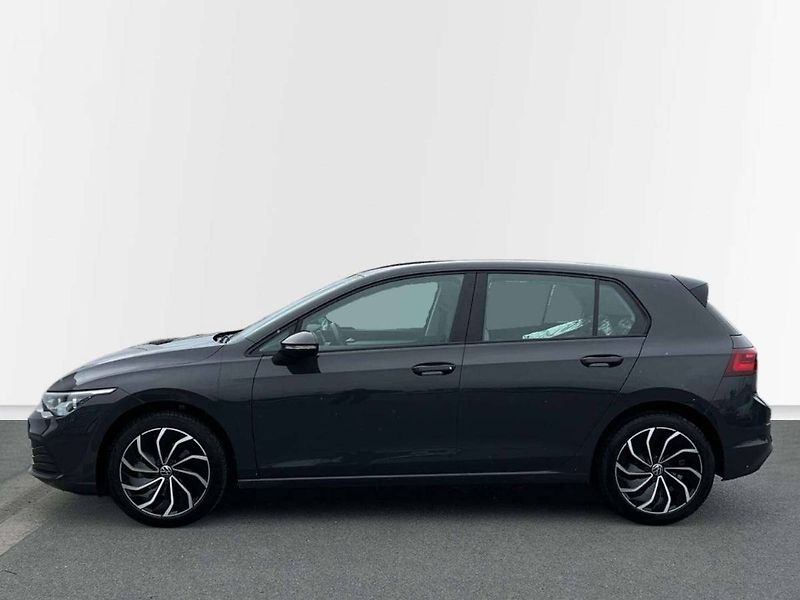 Volkswagen Golf (2024) 1.0 TSI Life - fotka 19 z 20