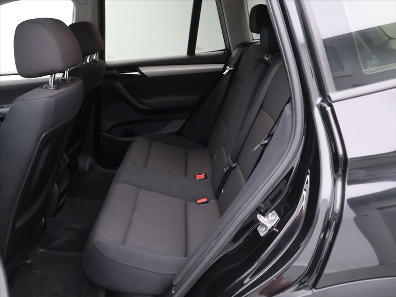 BMW X3 2,0 20d xD 135kW Aut. CZ Tažné - fotka 12 z 25