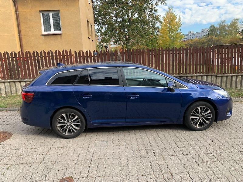 Toyota Avensis (2016) Combi + tažné  - fotka 5 z 19