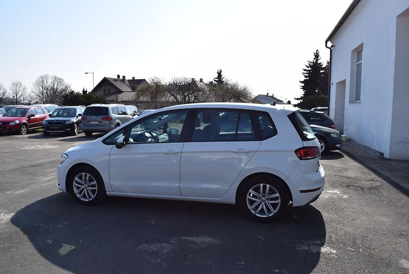 Volkswagen Golf Sportsvan (2020) 1.5TSI EVO 110kw DSG LED TAŽNÉ - fotka 13 z 48