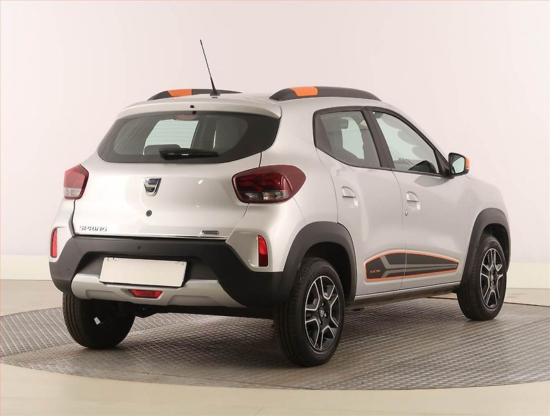 Dacia Spring (2022) Electric 45 (27 kWh), SoH 91% - fotka 5 z 22