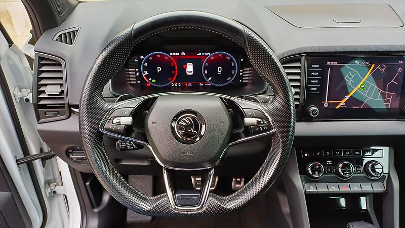 Škoda Karoq 2.0 TDI 110kW DSG 4x4 WEBASTO - fotka 26 z 50