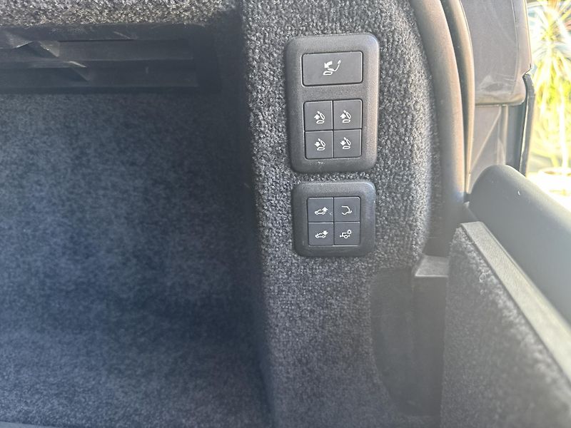 Land Rover Range Rover P525 Autobiography - fotka 21 z 29