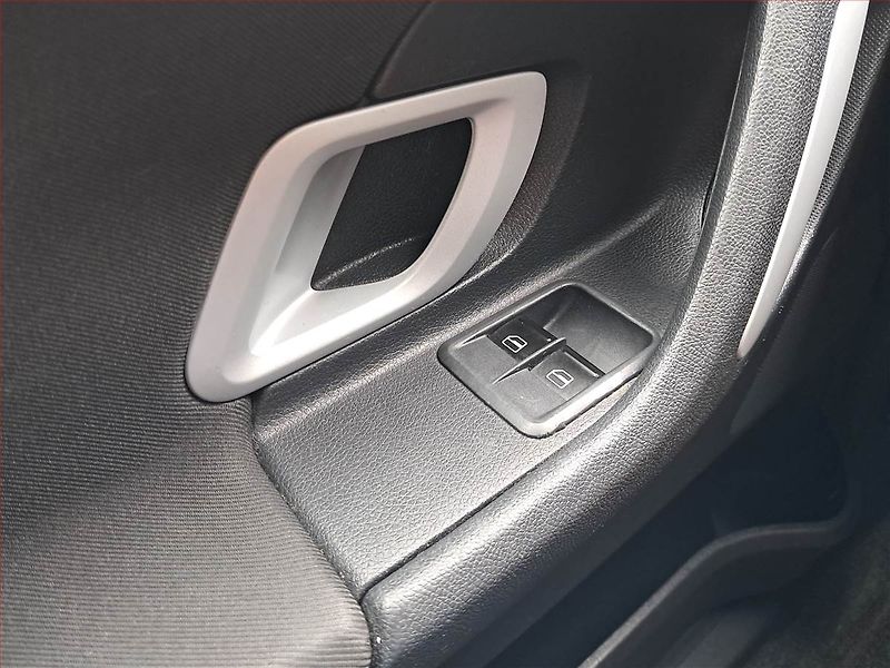 Škoda Fabia (2009) 1.2, po STK, Klima, udržované - fotka 15 z 15