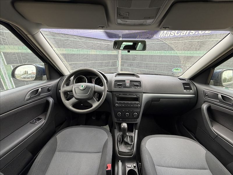 Škoda Yeti 1.2 TSI Active Plus - fotka 7 z 17
