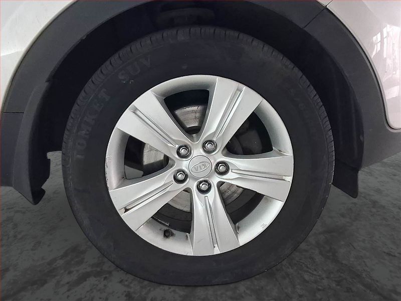 Kia Sportage (2011) 1.7 CRDi, Serv.kniha, Xenony - fotka 14 z 17