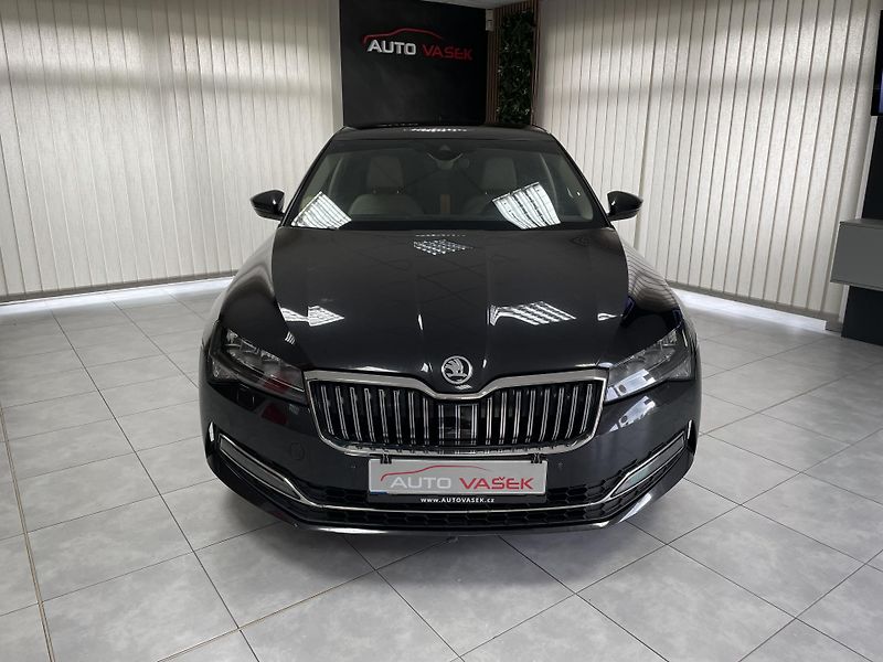 Škoda Superb 2.0 TDi DSG ČR NAVI ACC SERVIS - fotka 4 z 31