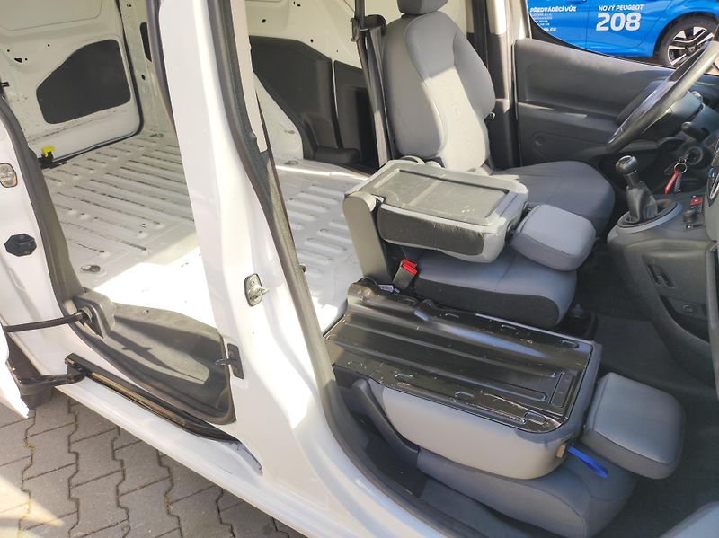 Citroën Berlingo (2016) Furgon L2 1.6 HDi 100k - fotka 17 z 22