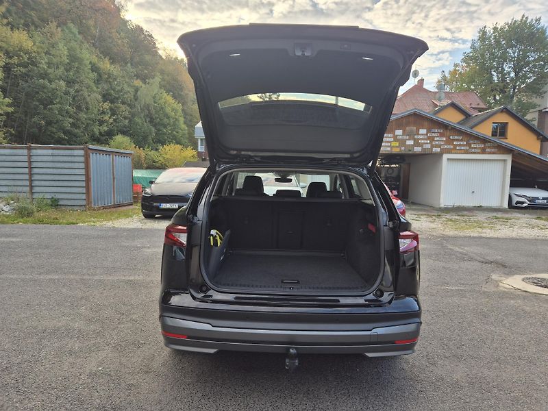 Škoda Enyaq 150kw, iV80 19ALU TZ SOH 96% - fotka 14 z 44