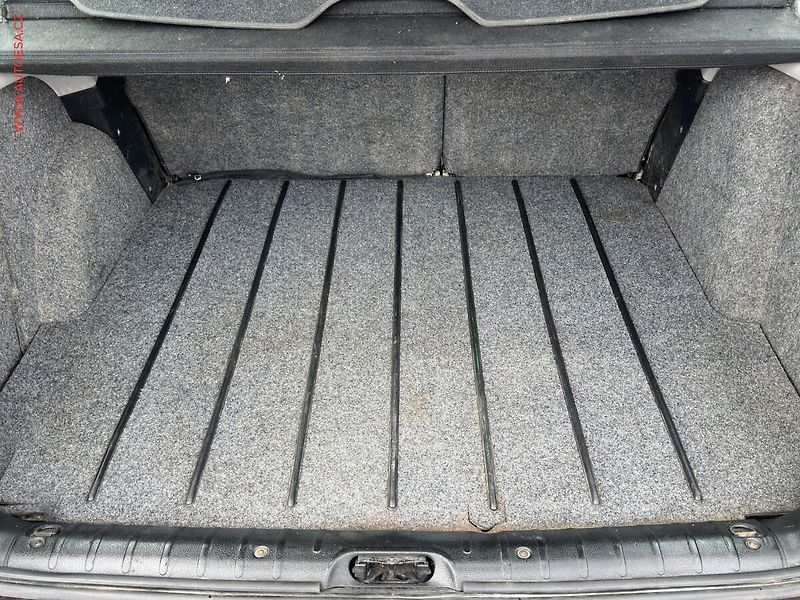 Peugeot 306 (1998) 1.4i - fotka 7 z 16
