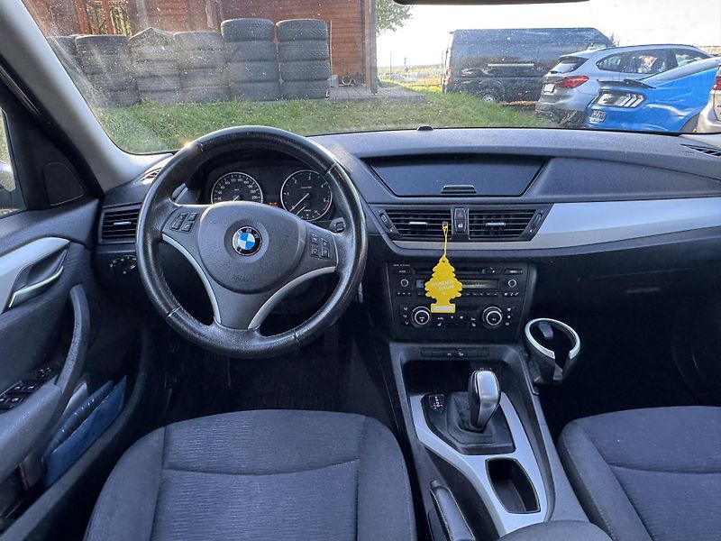 BMW X1 2.0 X-DRIVE 105KW - fotka 10 z 13