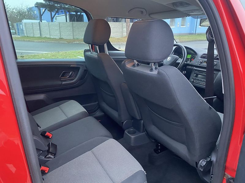Škoda Roomster (2014) 1.2TSi MODEL NOIRE - fotka 43 z 65