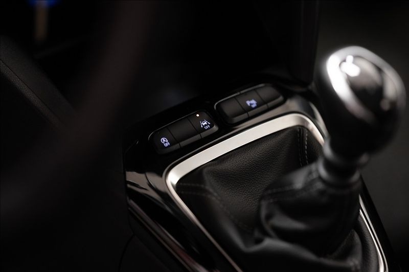 Opel Corsa (2019) 1,2 i KLIMA VÝHŘEV VOLANTU - fotka 26 z 27