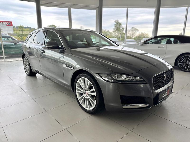 Jaguar XF 25d AWD*FullLED*360Kam*Panoram - fotka 4 z 41
