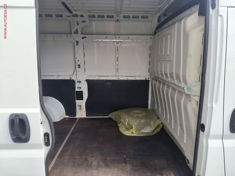 Citroën Jumper (2018) 2.0HDi L2H2, AC - fotka 8 z 19