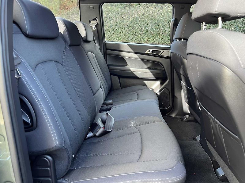 SsangYong Musso Grand 2.2 e-XDi 220 4x4 ZÁRUKA - fotka 8 z 21