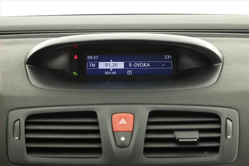 Renault Mégane (2011) 1.5 dCi, jezdí dobře - fotka 12 z 15