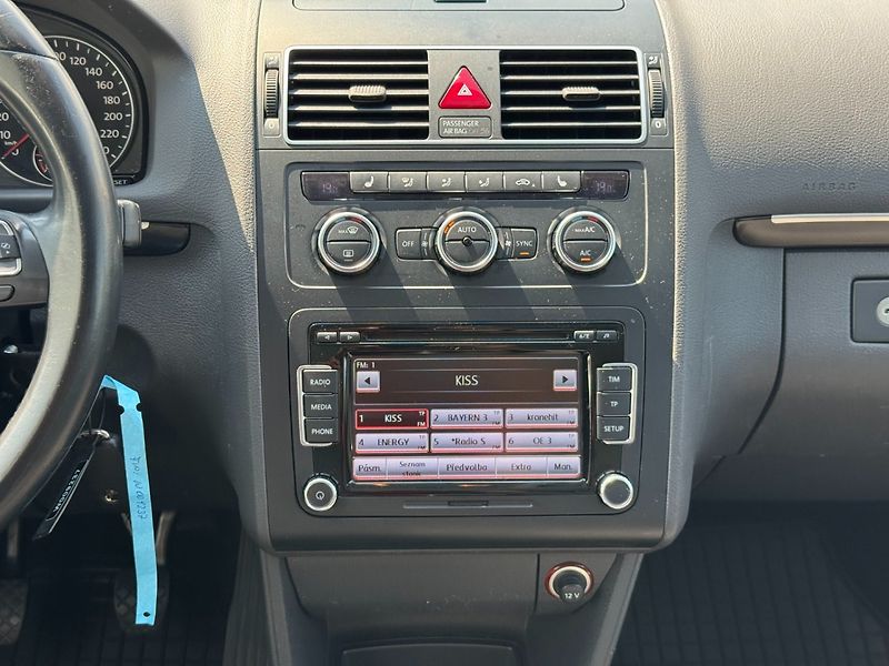 Volkswagen Touran (2014) SKY 1.6 TDI 77kW - fotka 20 z 46