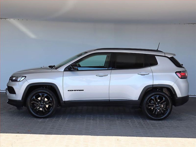 Jeep Compass (2023) 1.5 Turbo e-Hybrid - fotka 3 z 20