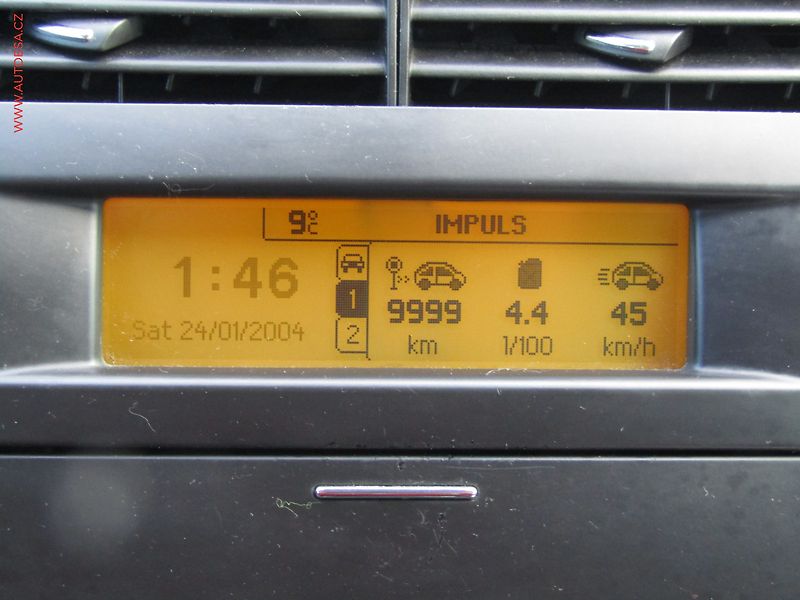 Citroën C4 (2006) 1.6 HDi, Klima - fotka 13 z 17