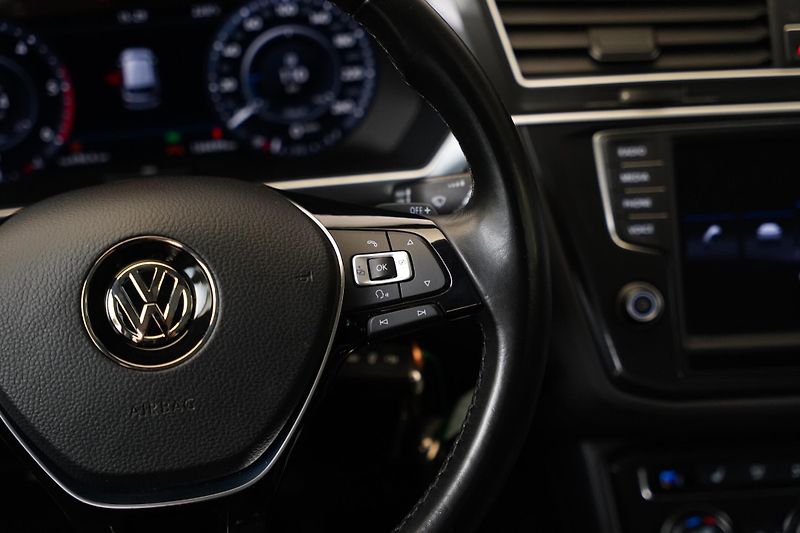 Volkswagen Tiguan - fotka 15 z 26