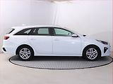 Kia Ceed (2019) Gold 1.4 T-GDI, Automat - náhled 6