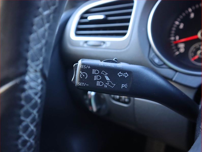 Volkswagen Golf (2012) 1.4 TSI, Serv.kniha, Tempomat - fotka 16 z 16