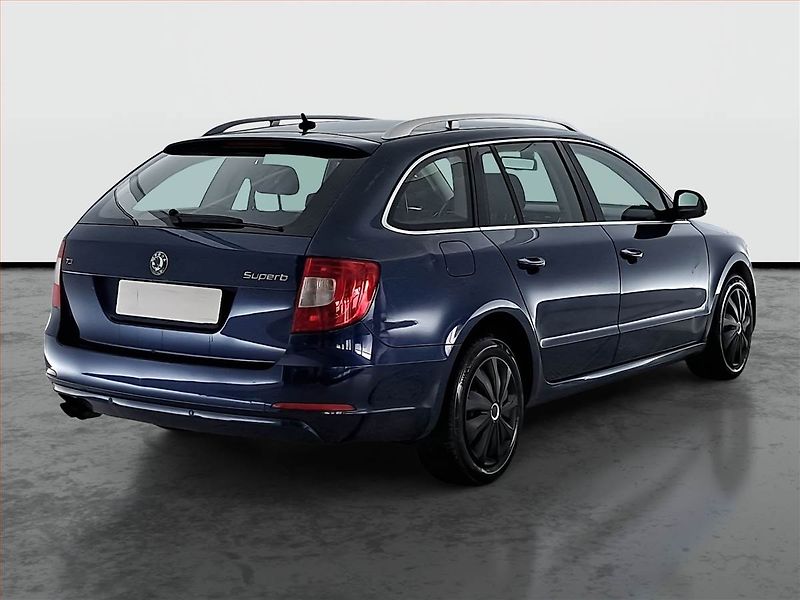 Škoda Superb (2010) 2.0 TDI, Tempomat - fotka 5 z 17