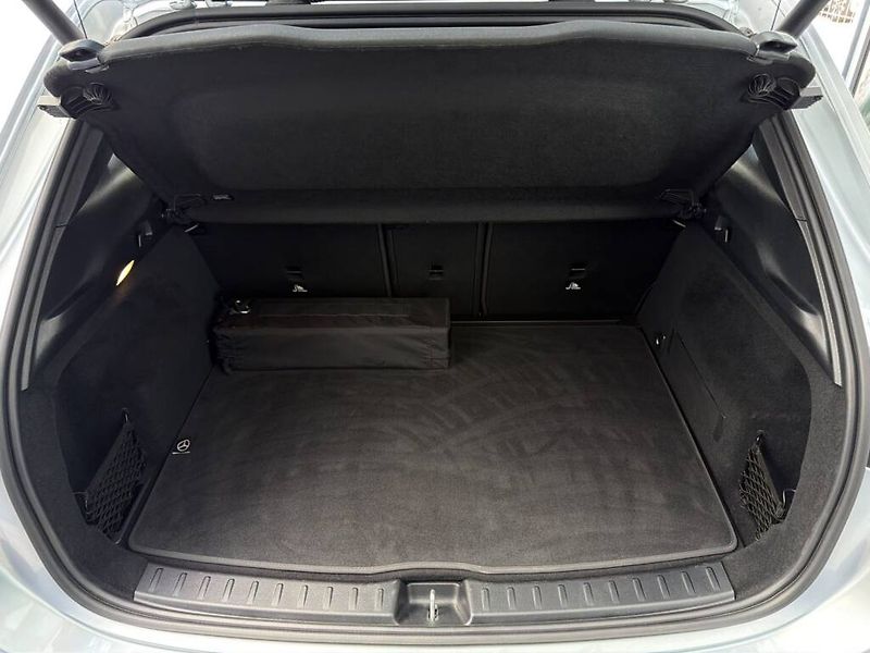 Mercedes-Benz GLA (2024) 200 d 4M - fotka 26 z 29