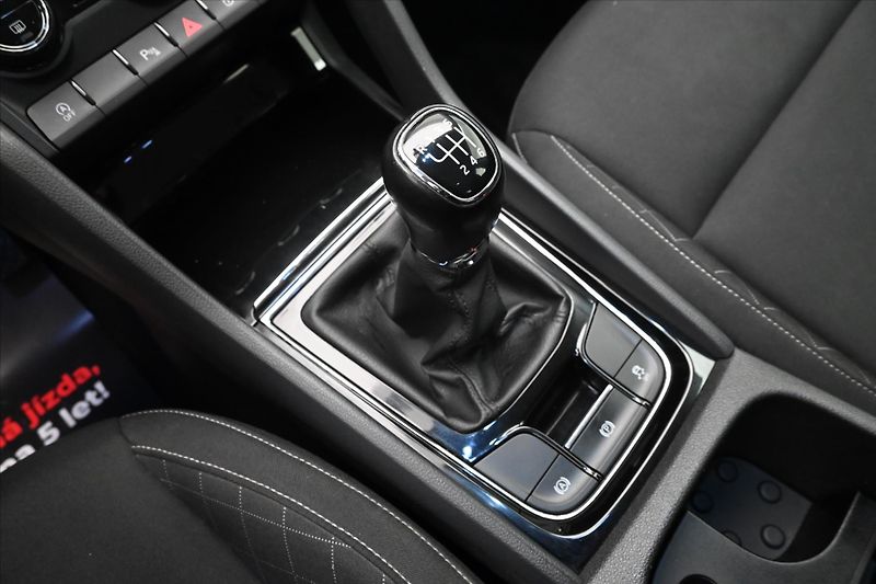 Škoda Karoq 2,0 TDI 85 kW Clever Záruka až - fotka 22 z 31