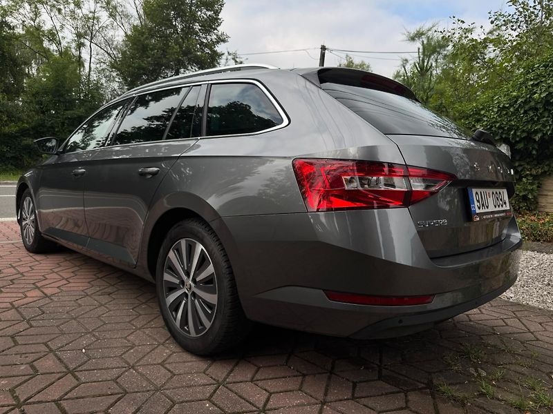 Škoda Superb 2.0 STYLE 1.MAJ ČR DPH KŮŽE - fotka 4 z 26
