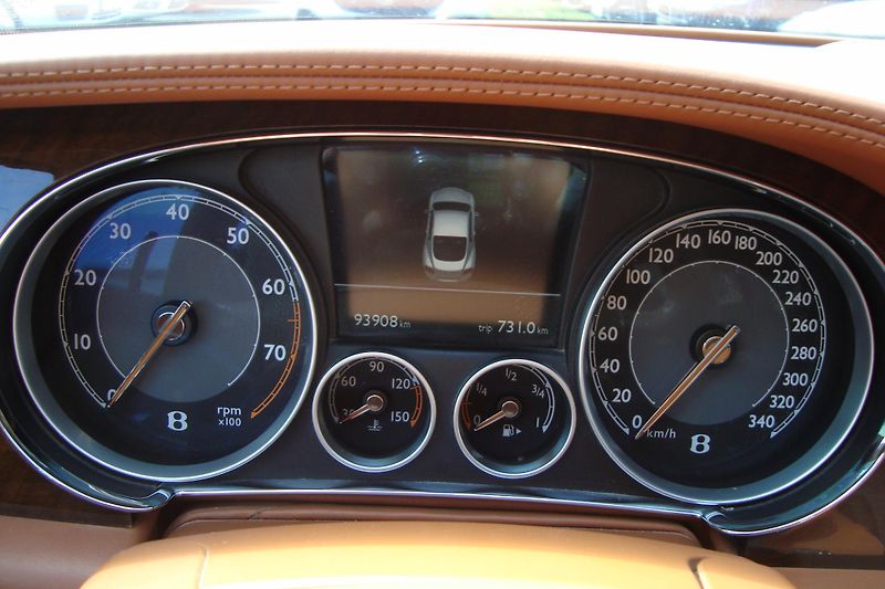 Bentley Continental GT (2013) V8 Twin Turbo - fotka 37 z 40