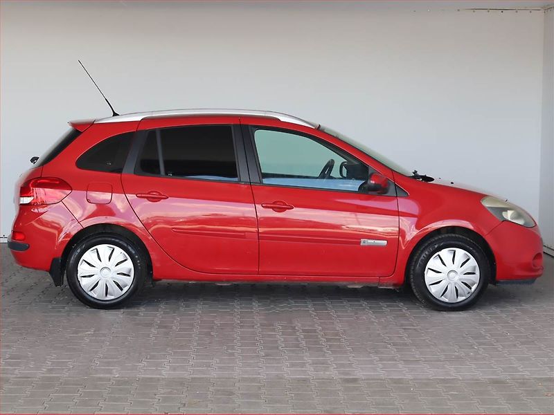 Renault Clio (2012) 1.2 16V , po STK, oblíbený vůz - fotka 6 z 13