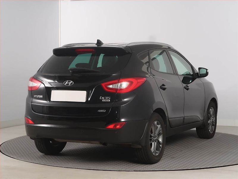 Hyundai ix35 (2015) 2.0 CRDi, 4X4, Navi, Tempomat - fotka 5 z 17