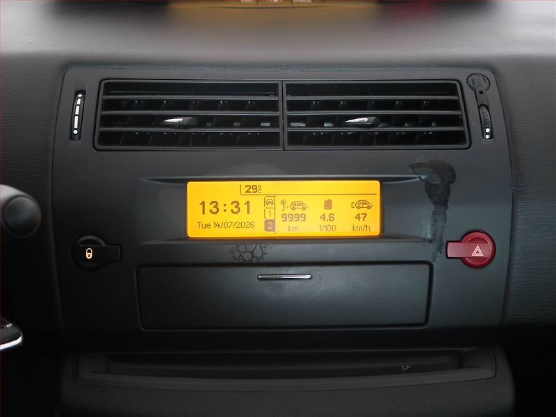 Citroën C4 (2006) 1.6 HDi, po STK, Klima - fotka 12 z 15