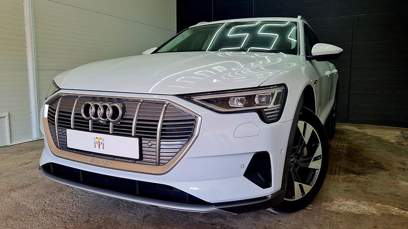 Audi e-tron (2022) 55 ADVANCE - fotka 1 z 15