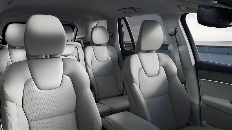 Volvo XC90 (2026) T8 PLUS BRIGHT+4 ZÁRUKA/SERVIS - fotka 16 z 16