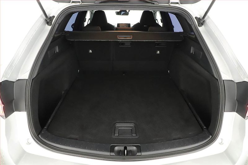Toyota Corolla (2021) Comfort 1.8 Hybrid - fotka 19 z 20