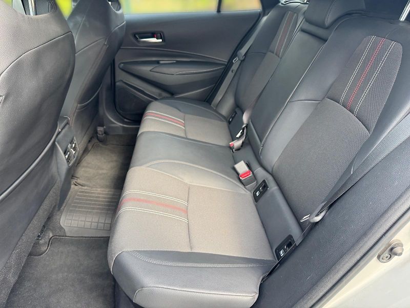 Toyota Corolla (2023) SPORT 1.8HYBRID 72kW TAŽNÉ CZ - fotka 8 z 11