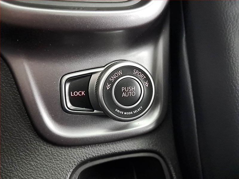 Suzuki Vitara (2024) Elegance 1.5 Hybrid - fotka 20 z 22