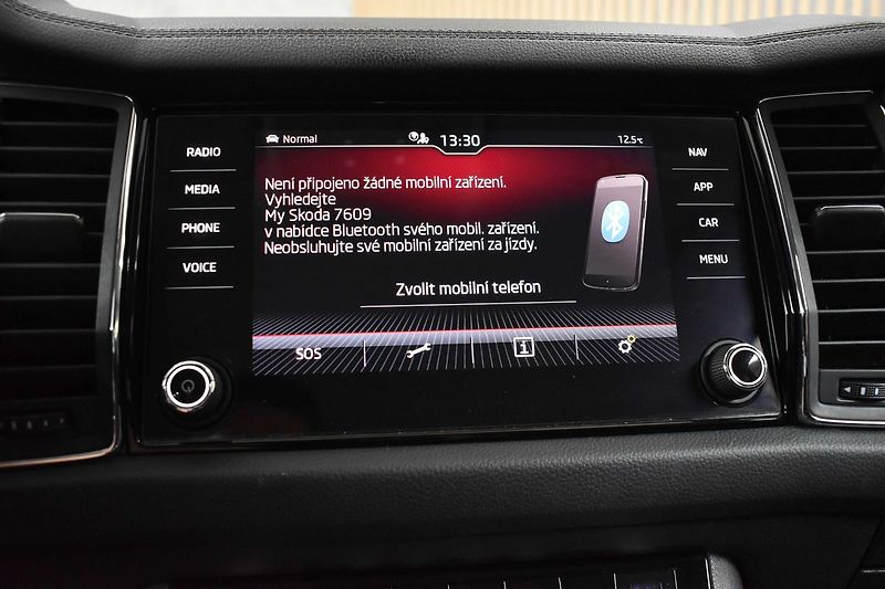 Škoda Kodiaq 2.0 TDI DSG*4X4*7.MÍST*ACC*DPH - fotka 26 z 46