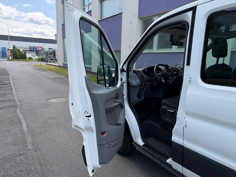 Ford Transit 2,0 TDCi / 3-sklopka / 1.maj.  - fotka 9 z 25