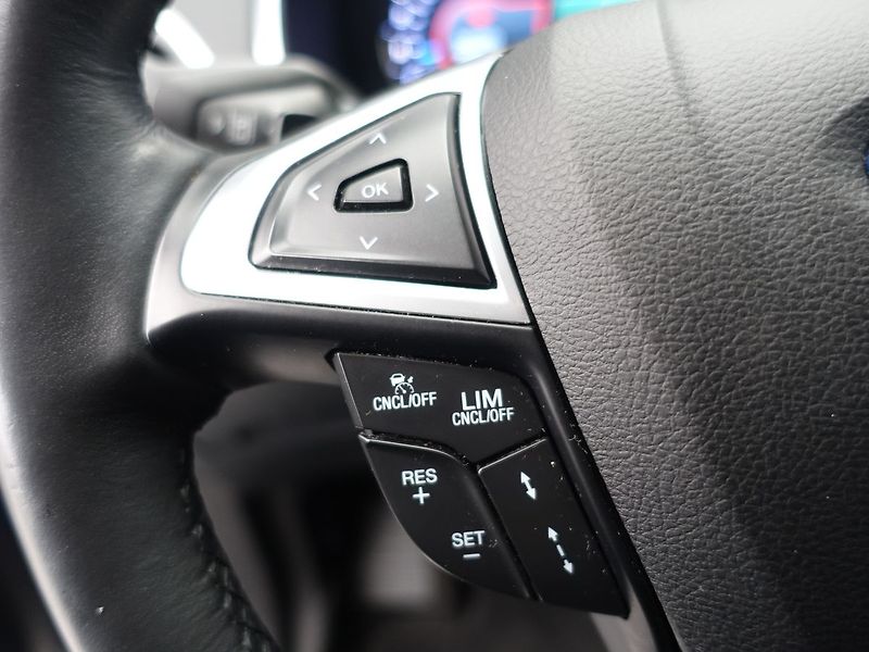 Ford S-MAX 140 kW, Titanium, REZERVOVÁNO - fotka 24 z 44