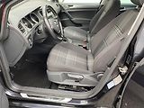 Volkswagen Golf (2015) 2.0 TDi, Lounge, DSG, TZ - náhled 9